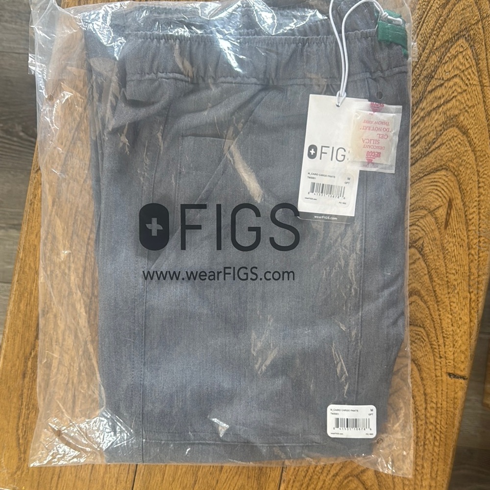 FIGS graphite Scrub Pants